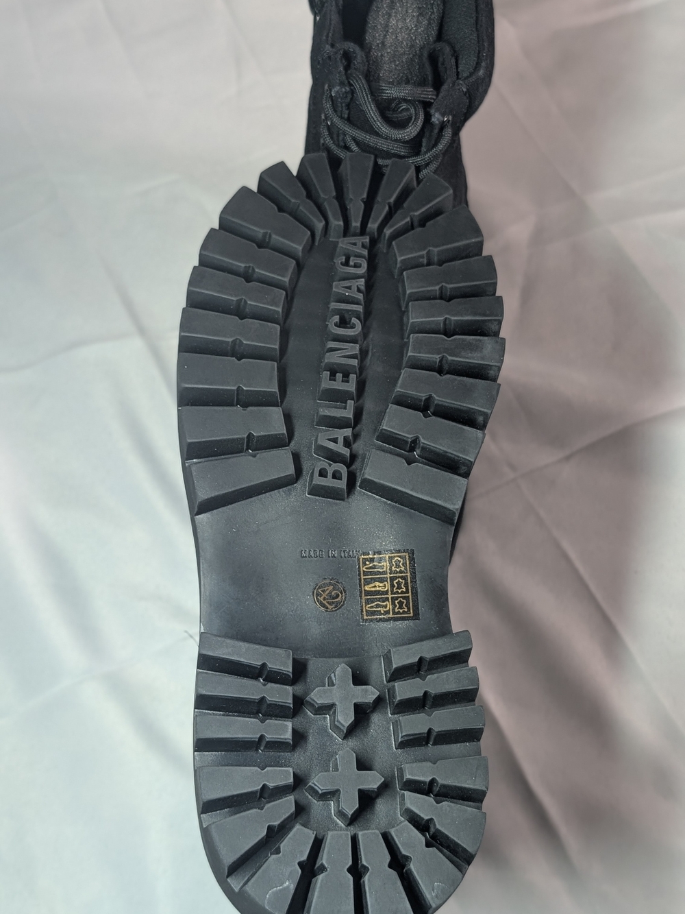 Balenciaga Men's Black Combat Boots - Picture 5 of 5